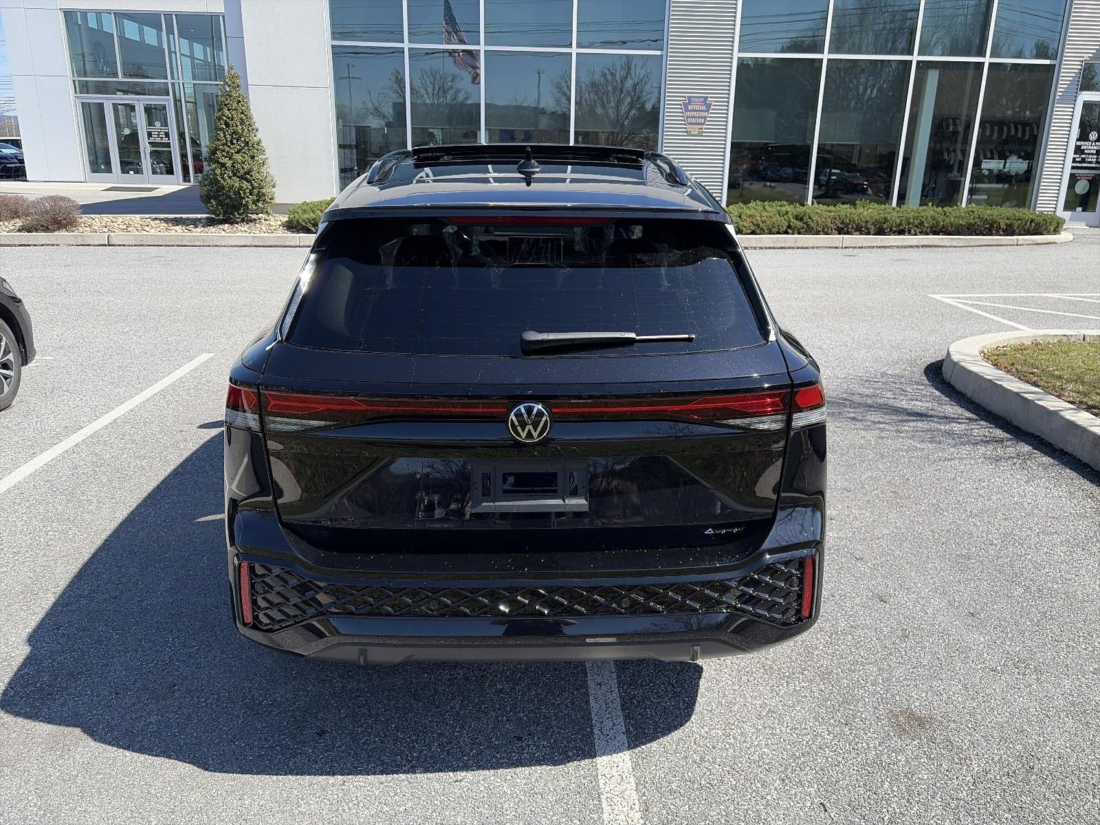 2026 Volkswagen Tiguan SE R-Line Black 4MOTION