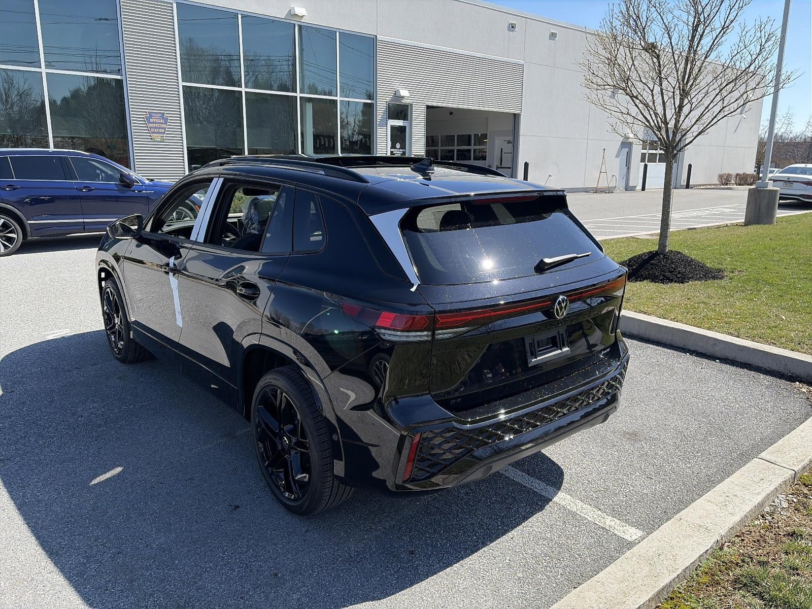2026 Volkswagen Tiguan SE R-Line Black 4MOTION