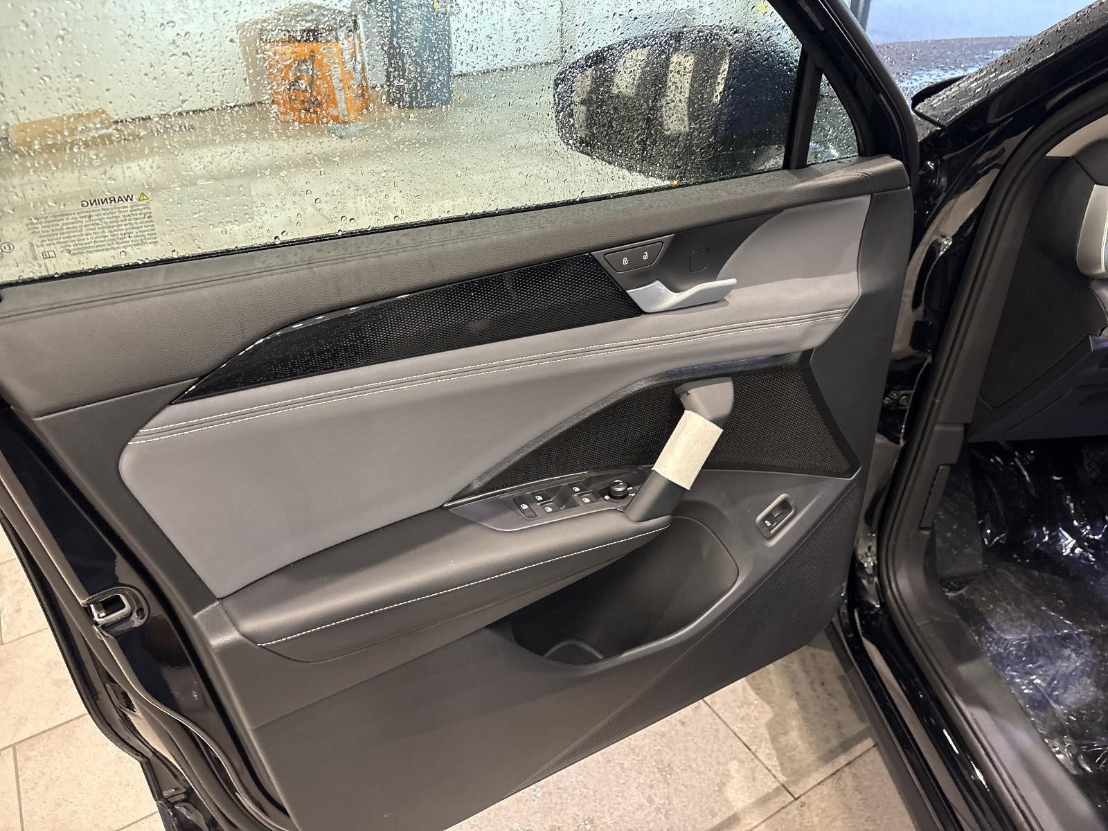 2026 Volkswagen Tiguan SE 4MOTION