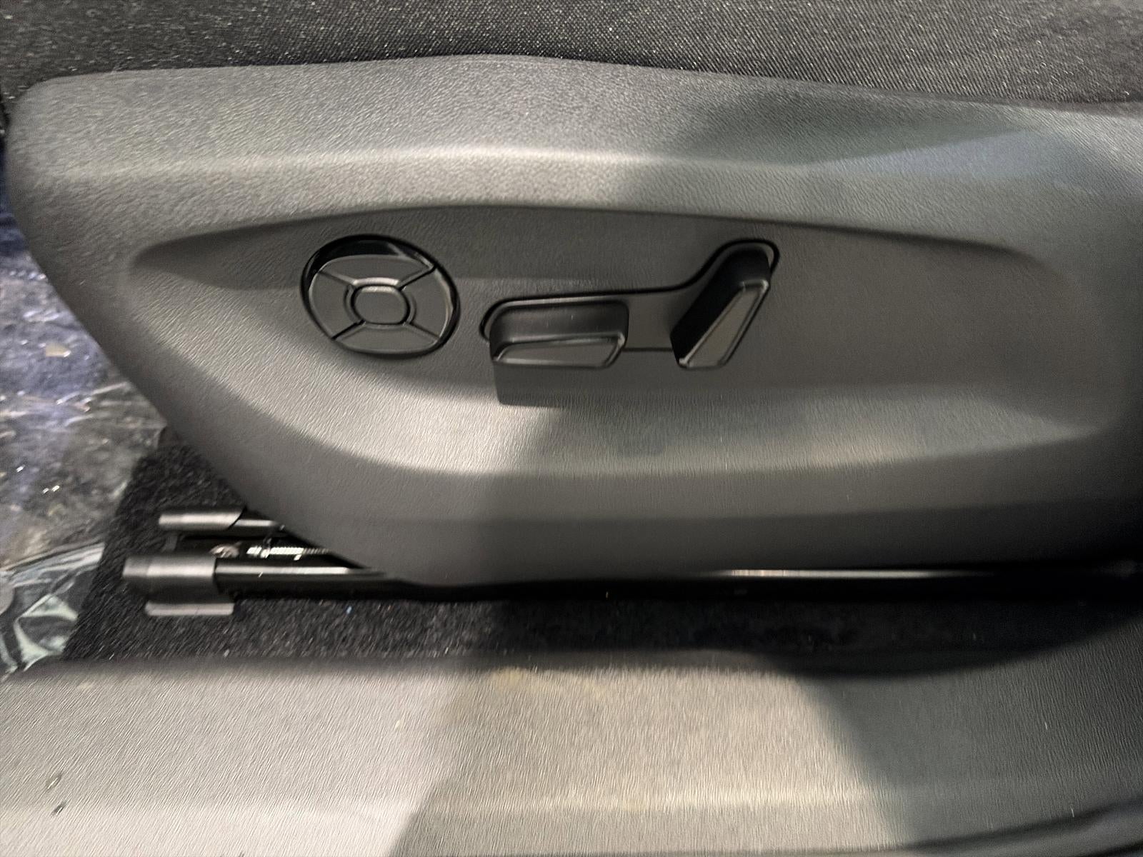 2026 Volkswagen Tiguan SE 4MOTION