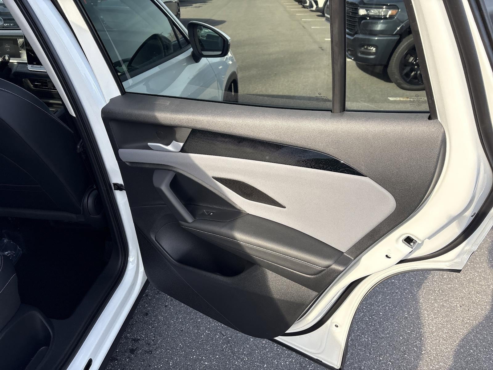 2026 Volkswagen Tiguan 2.0T SE FWD