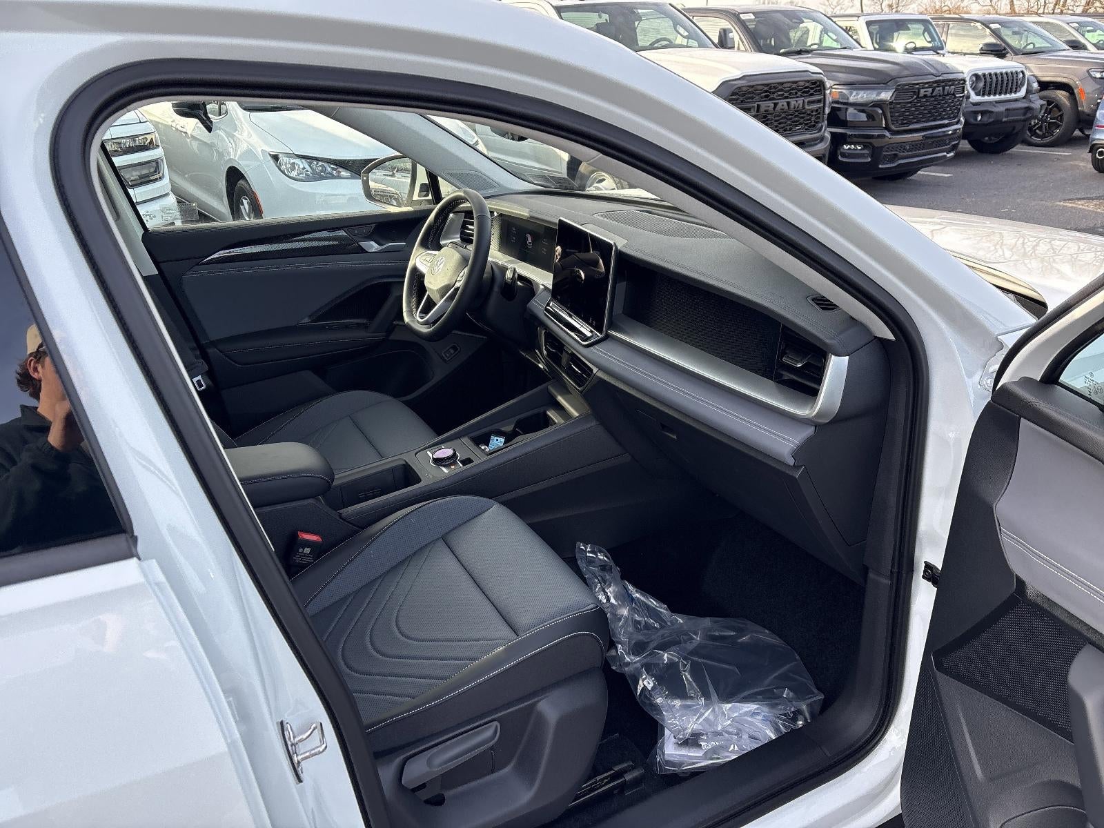 2026 Volkswagen Tiguan 2.0T SE FWD