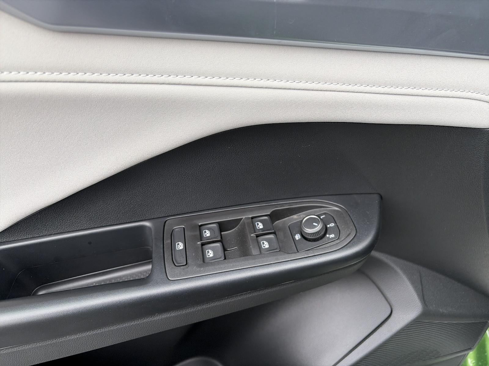 2026 Volkswagen Taos SE 4MOTION