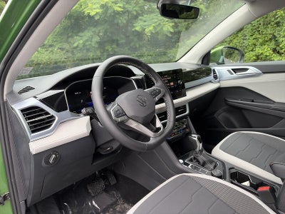 2026 Volkswagen Taos SE 4MOTION