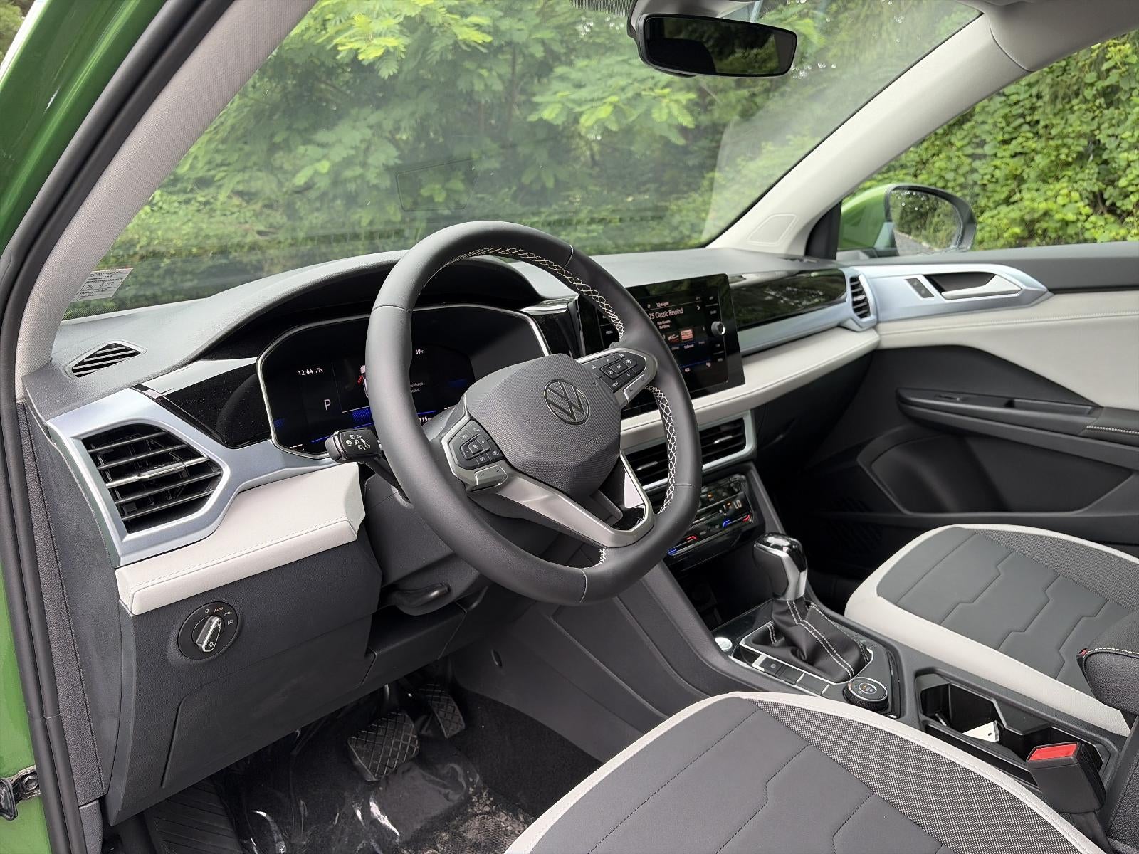 2026 Volkswagen Taos SE 4MOTION