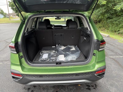 2026 Volkswagen Taos SE 4MOTION