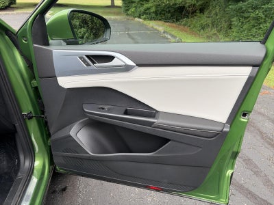 2026 Volkswagen Taos SE 4MOTION