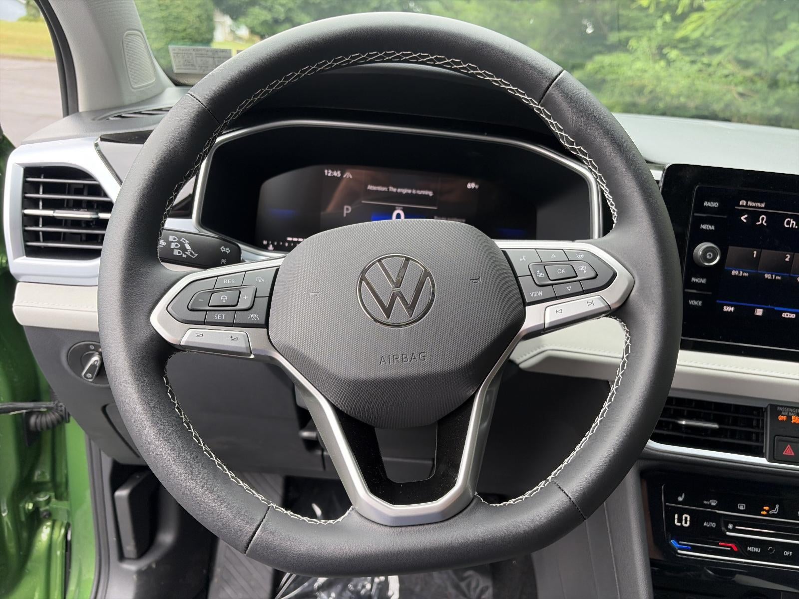 2026 Volkswagen Taos SE 4MOTION