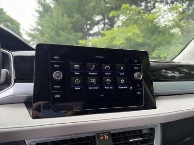 2026 Volkswagen Taos SE 4MOTION
