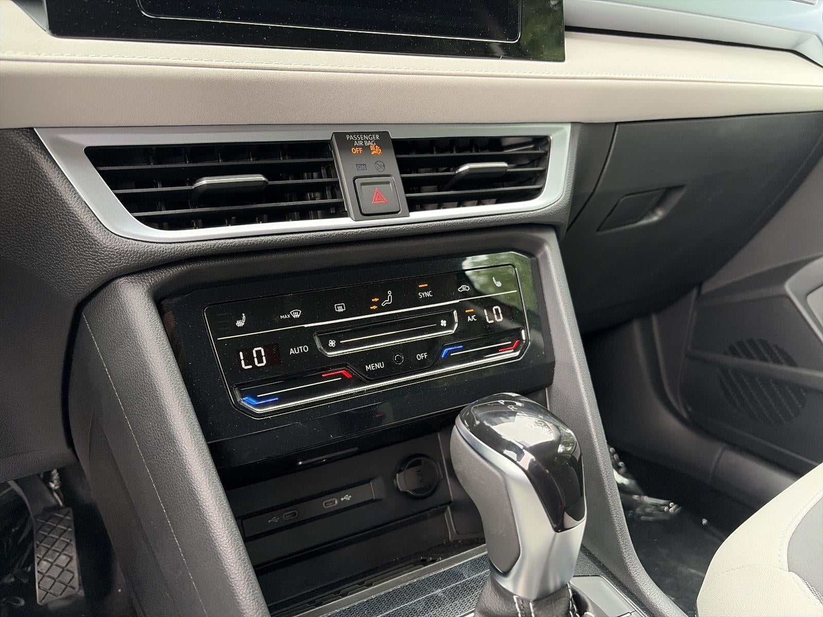 2026 Volkswagen Taos SE 4MOTION