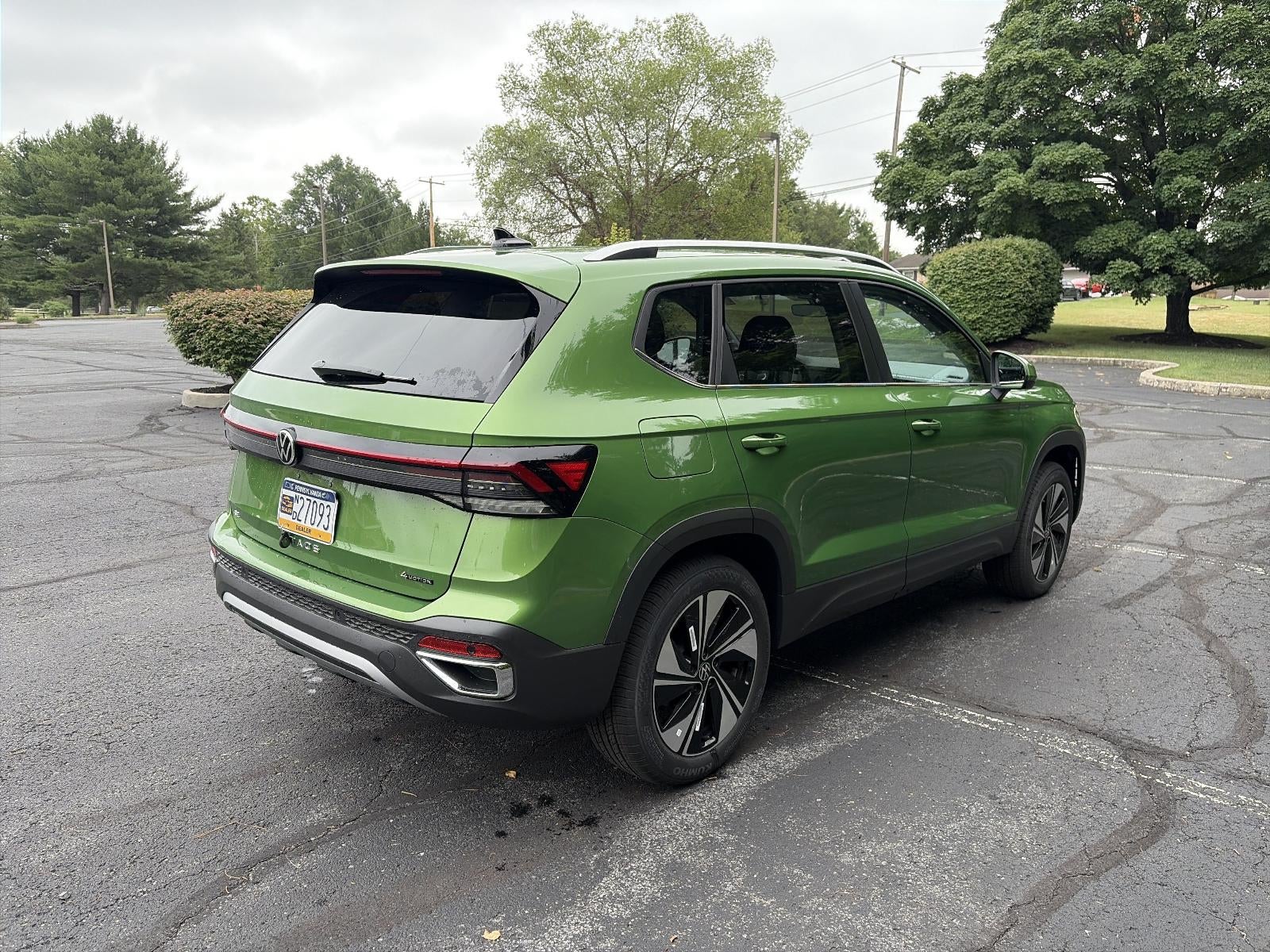 2026 Volkswagen Taos SE 4MOTION