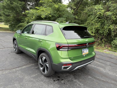 2026 Volkswagen Taos SE 4MOTION