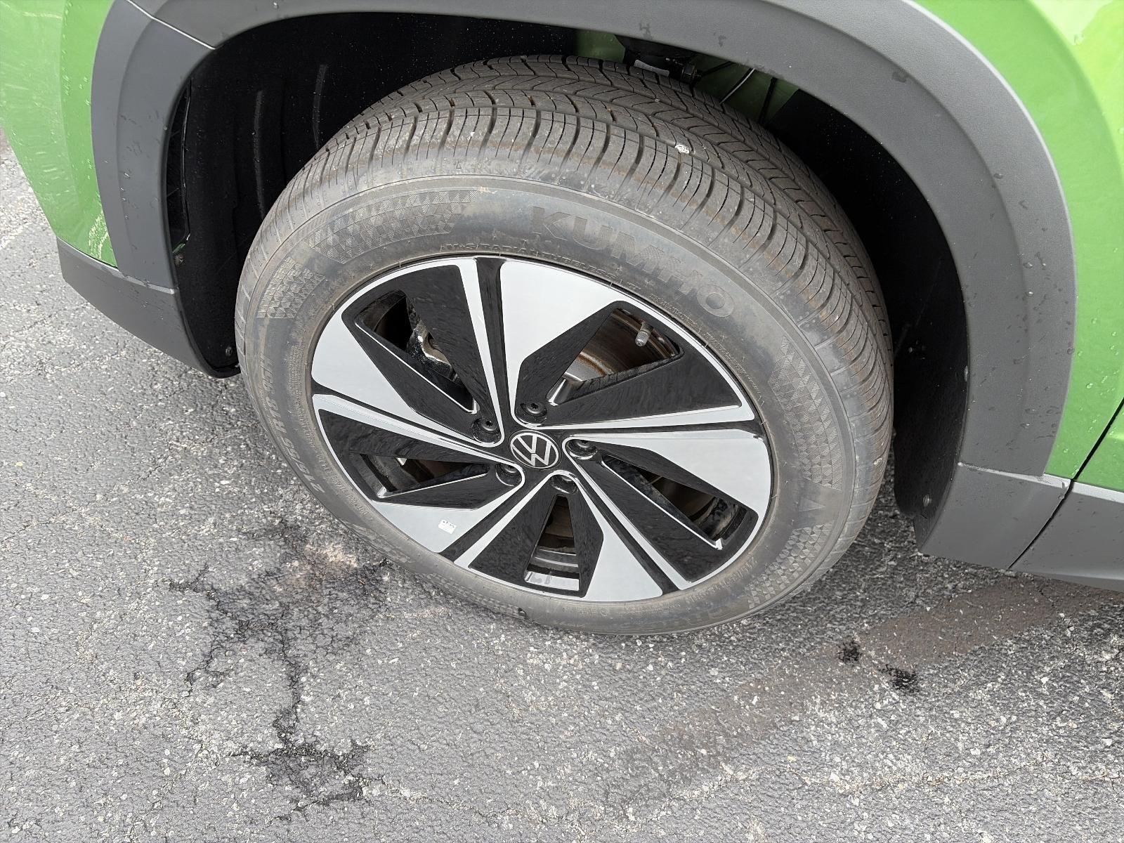 2026 Volkswagen Taos SE 4MOTION