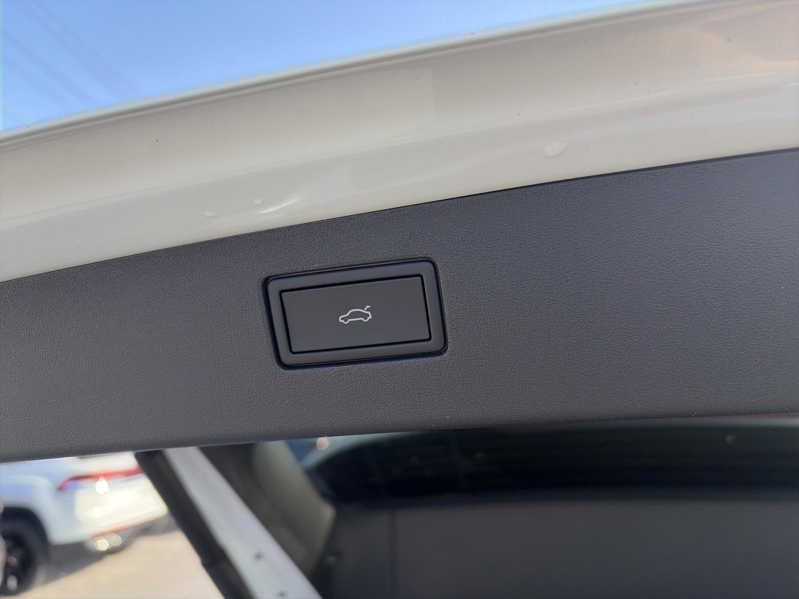 2026 Volkswagen Tiguan 2.0T SEL R-Line Turbo 4MOTION