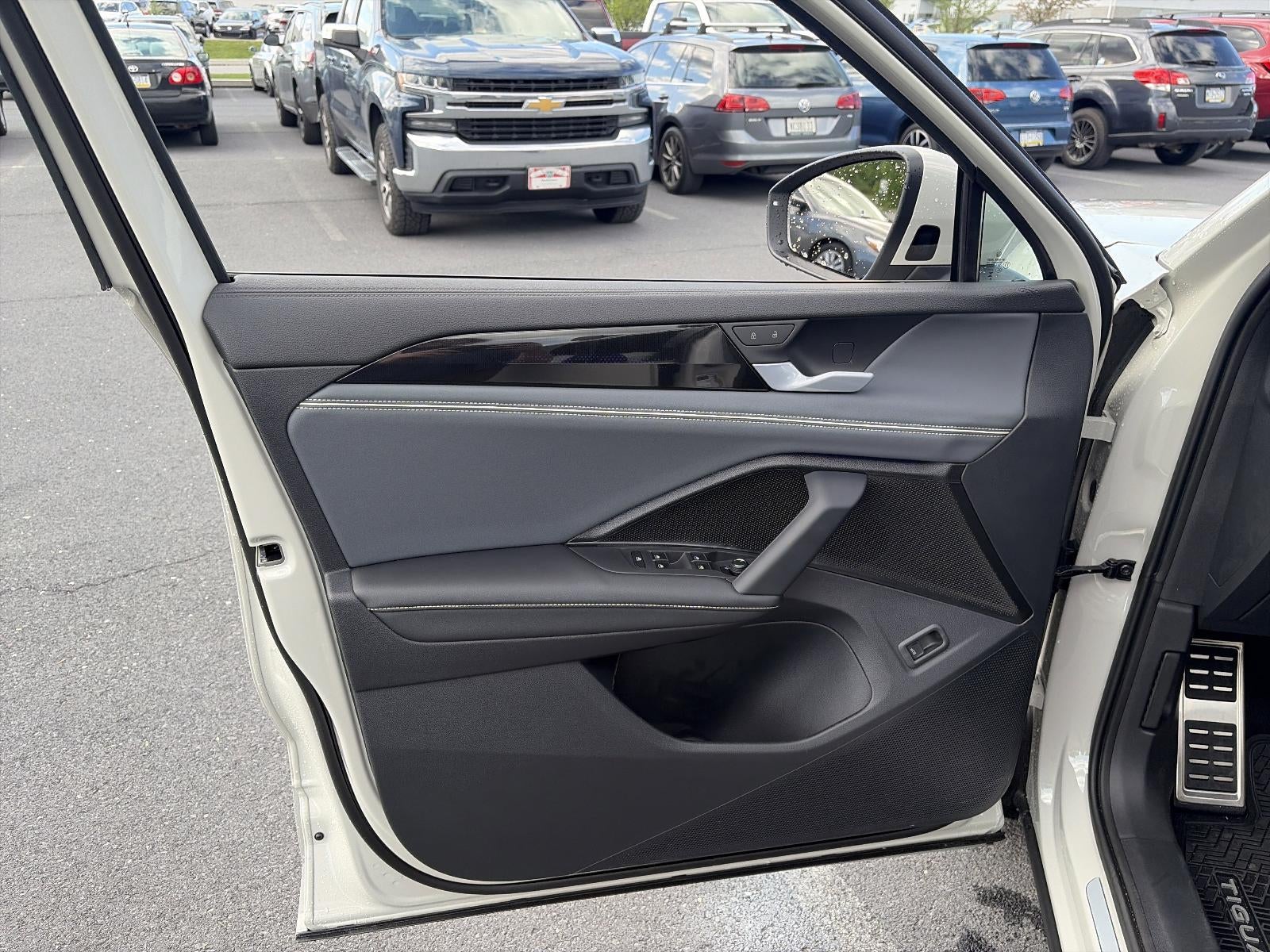2026 Volkswagen Tiguan 2.0T SEL R-Line Turbo 4MOTION