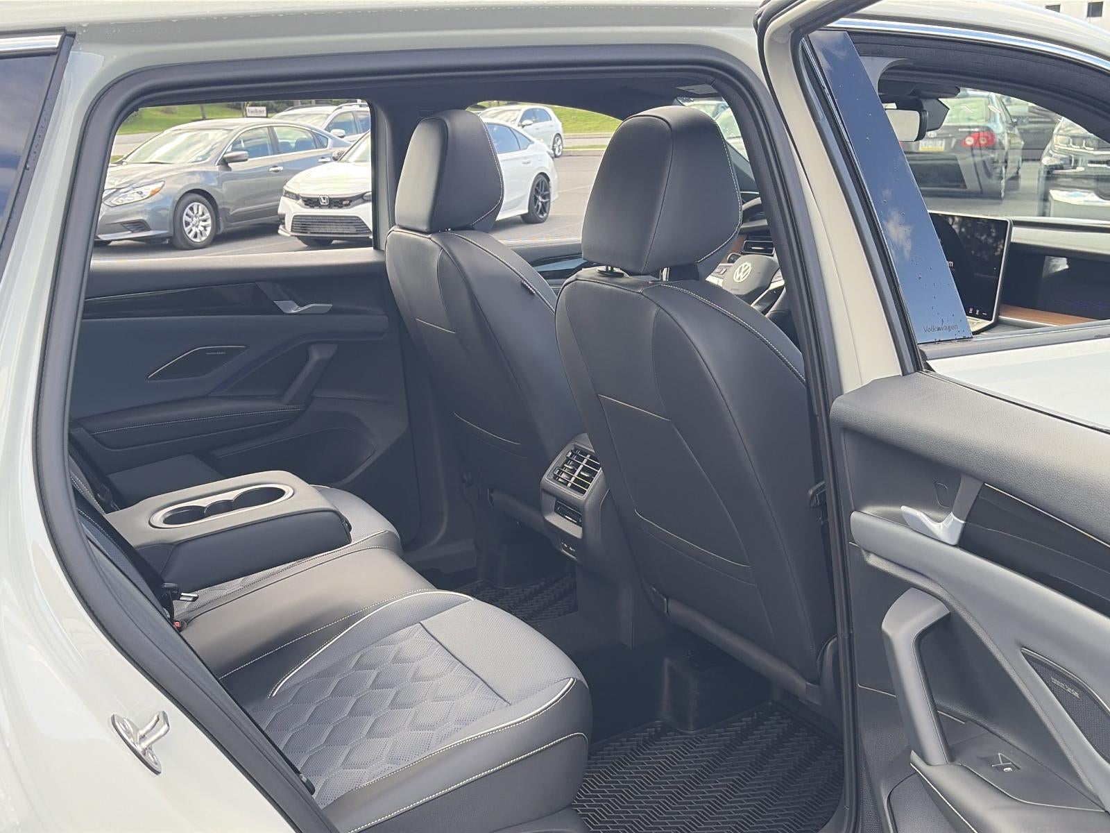 2026 Volkswagen Tiguan 2.0T SEL R-Line Turbo 4MOTION