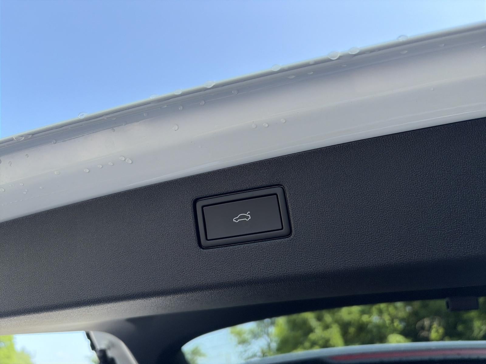 2026 Volkswagen Tiguan SEL R-Line Turbo 4MOTION