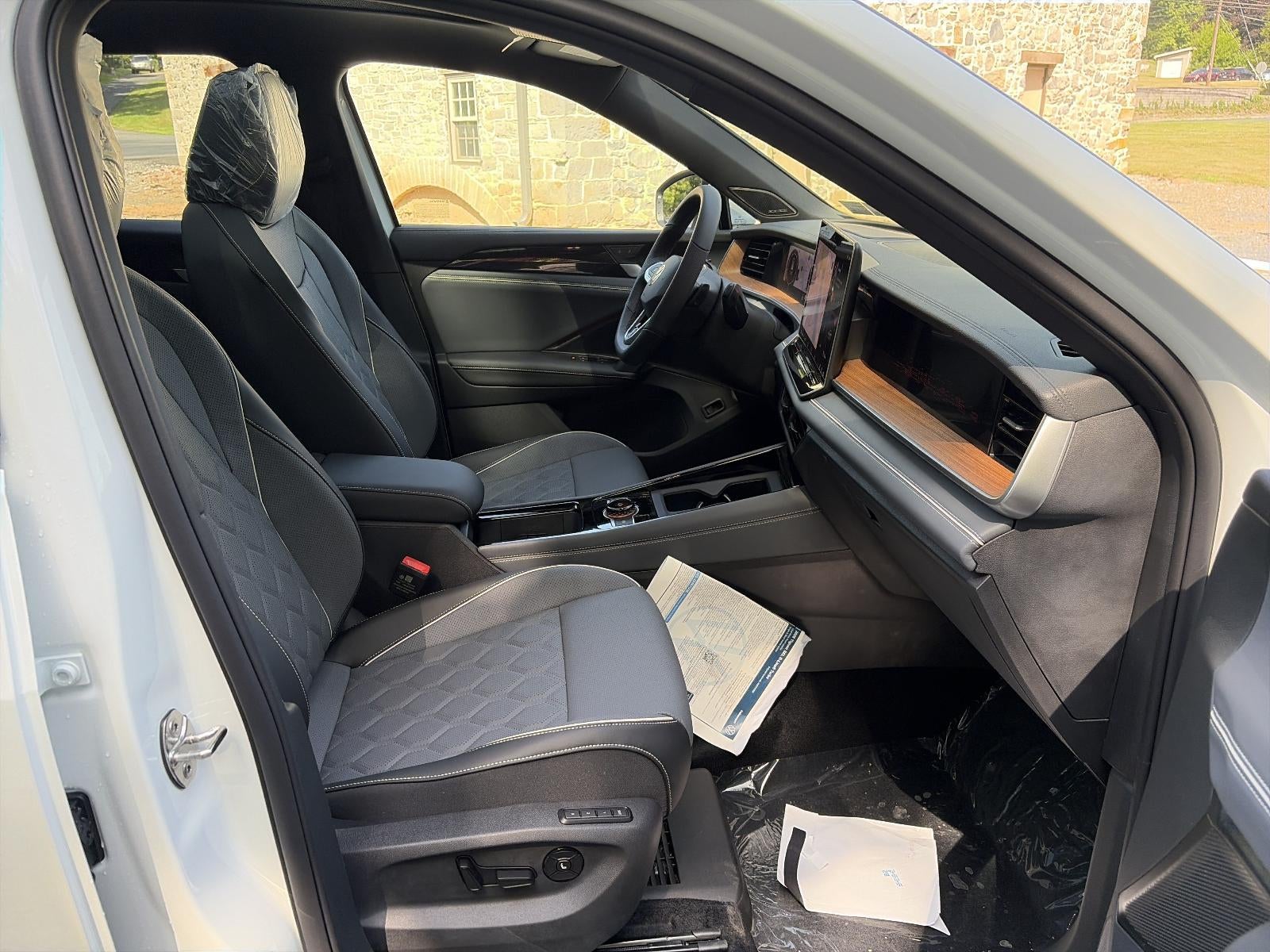 2026 Volkswagen Tiguan SEL R-Line Turbo 4MOTION