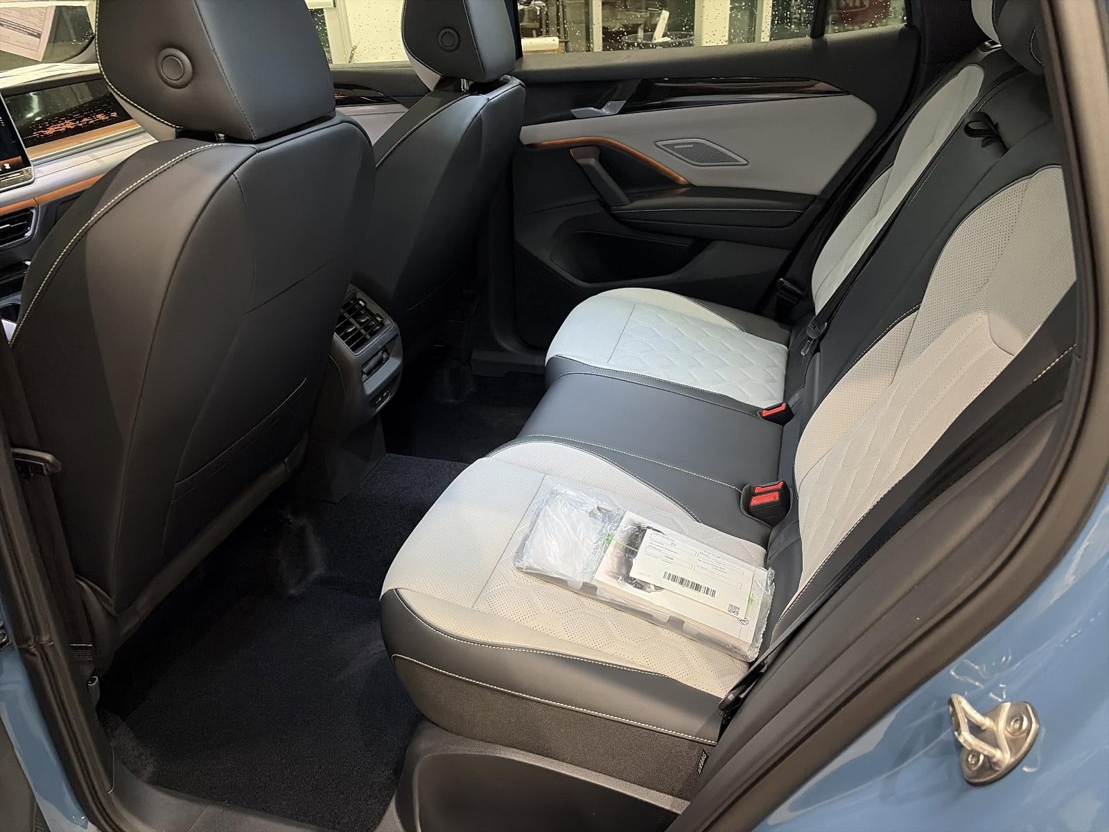 2026 Volkswagen Tiguan 2.0T SEL R-Line Turbo 4MOTION