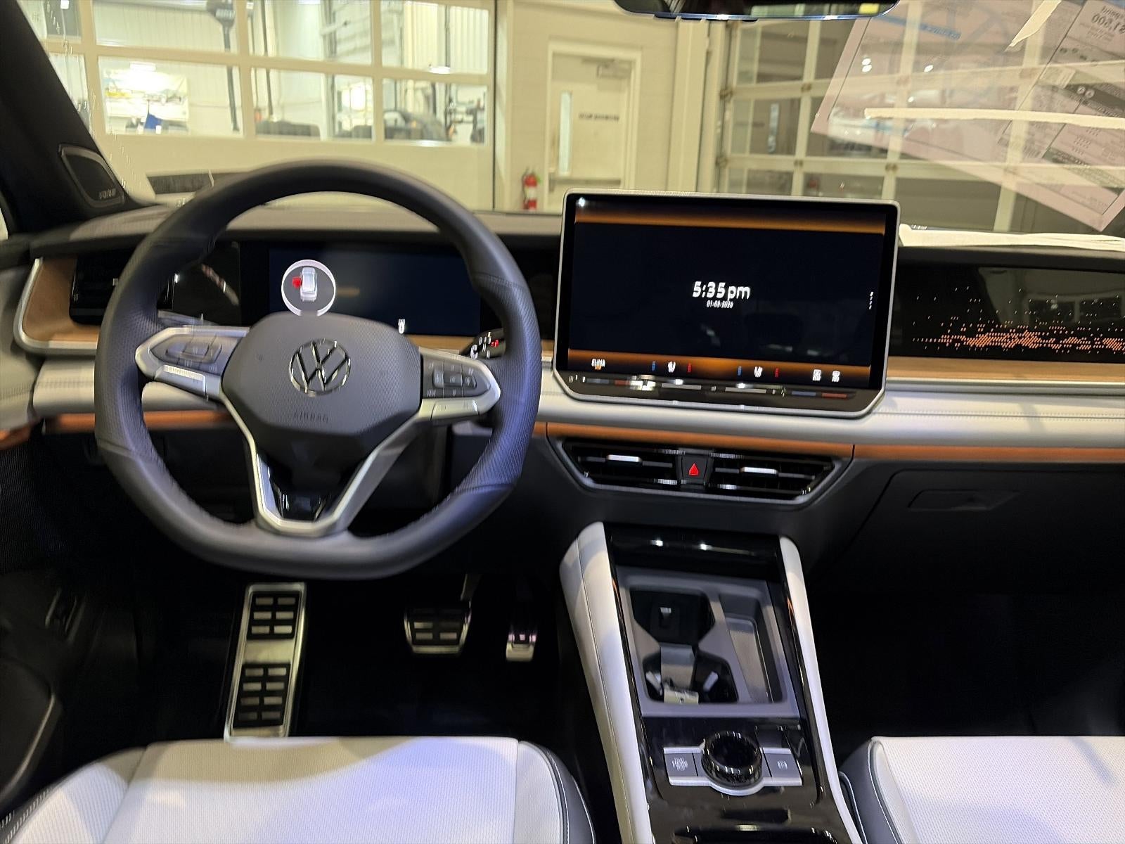 2026 Volkswagen Tiguan 2.0T SEL R-Line Turbo 4MOTION