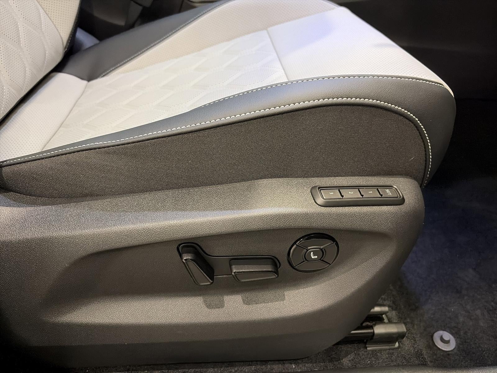 2026 Volkswagen Tiguan 2.0T SEL R-Line Turbo 4MOTION