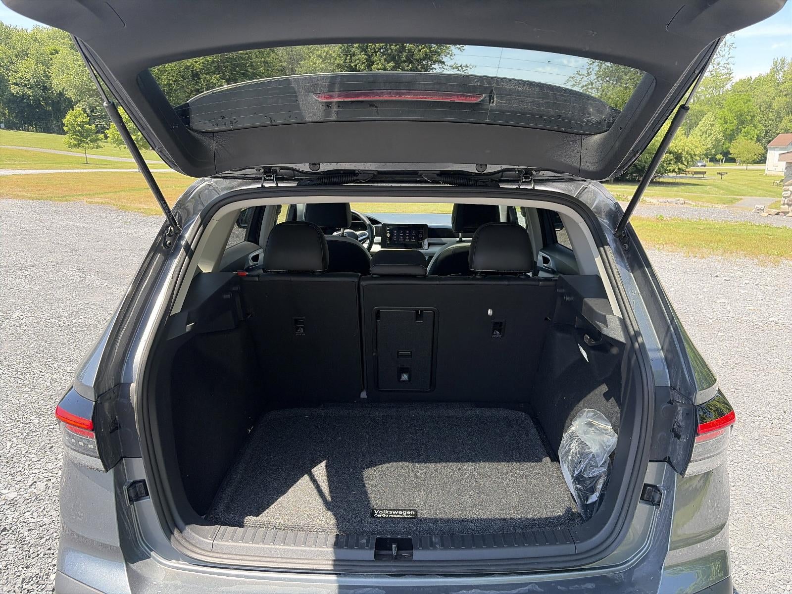 2025 Volkswagen Taos SE 4MOTION