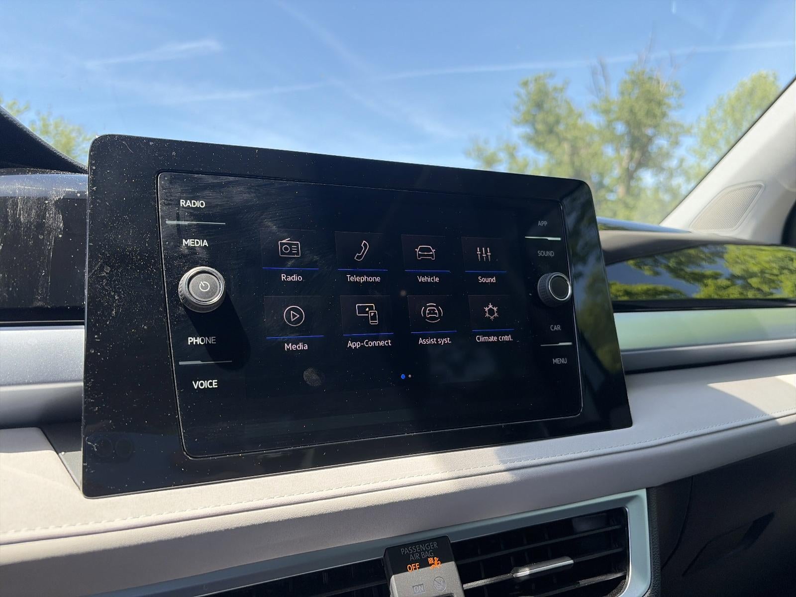 2025 Volkswagen Taos SE 4MOTION