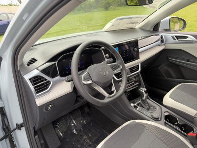 2026 Volkswagen Taos SE 4MOTION