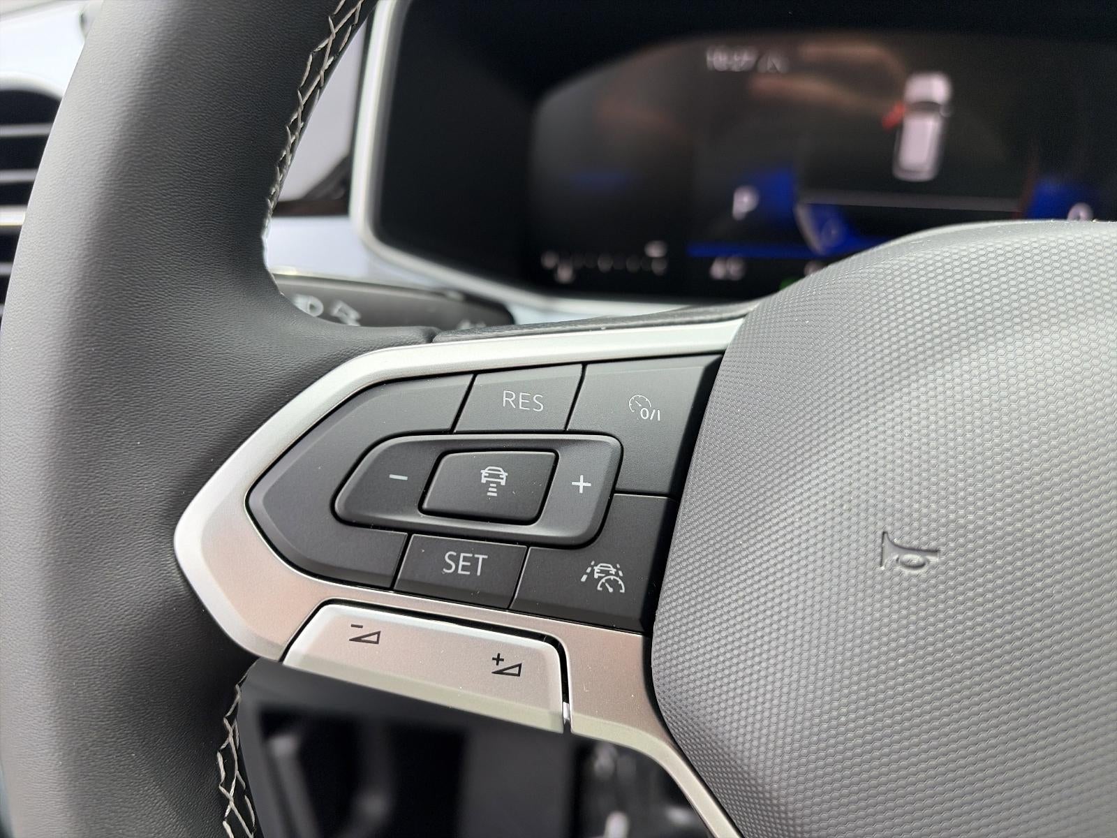 2026 Volkswagen Taos SE 4MOTION