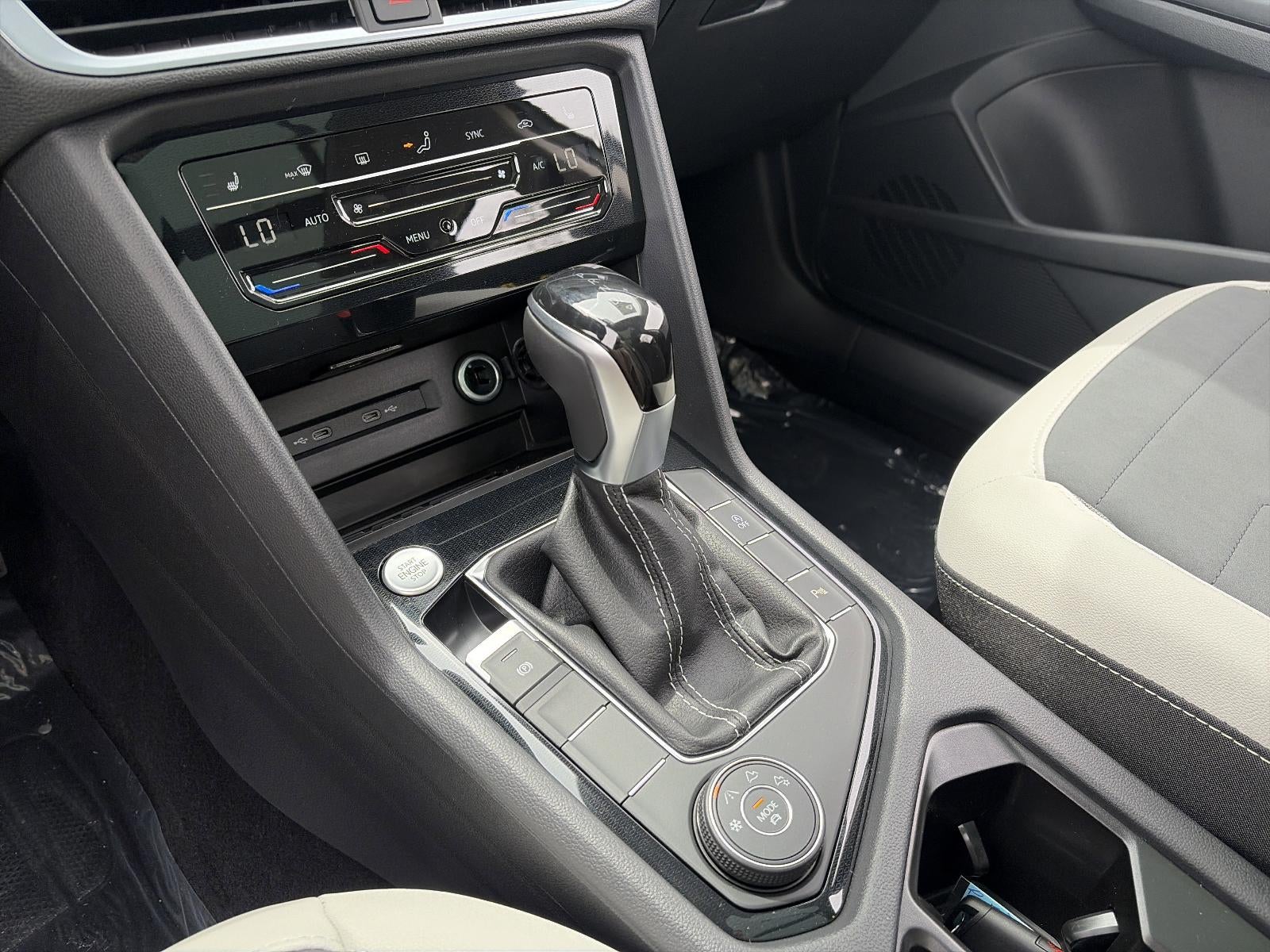 2026 Volkswagen Taos SE 4MOTION