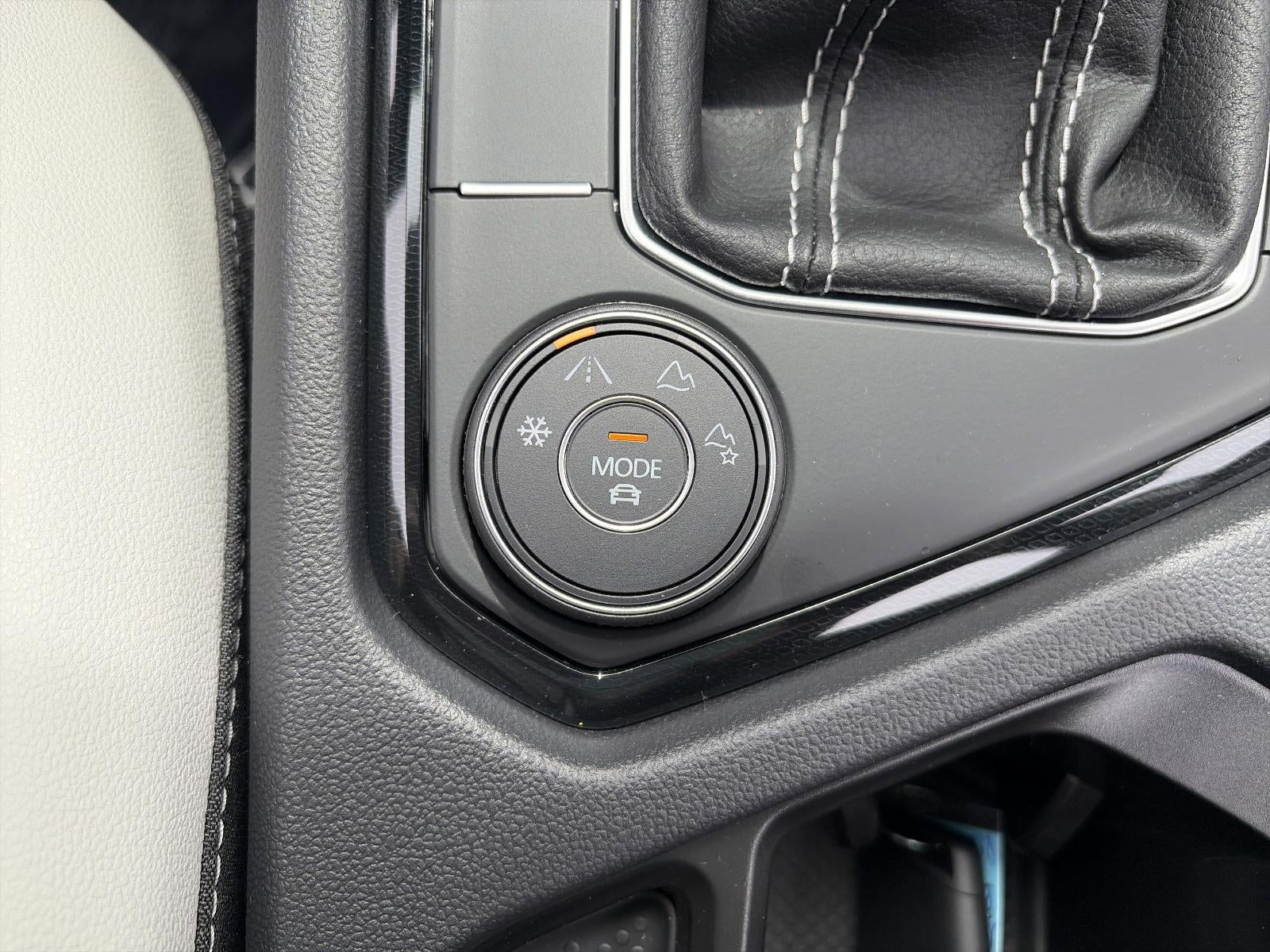 2026 Volkswagen Taos SE 4MOTION