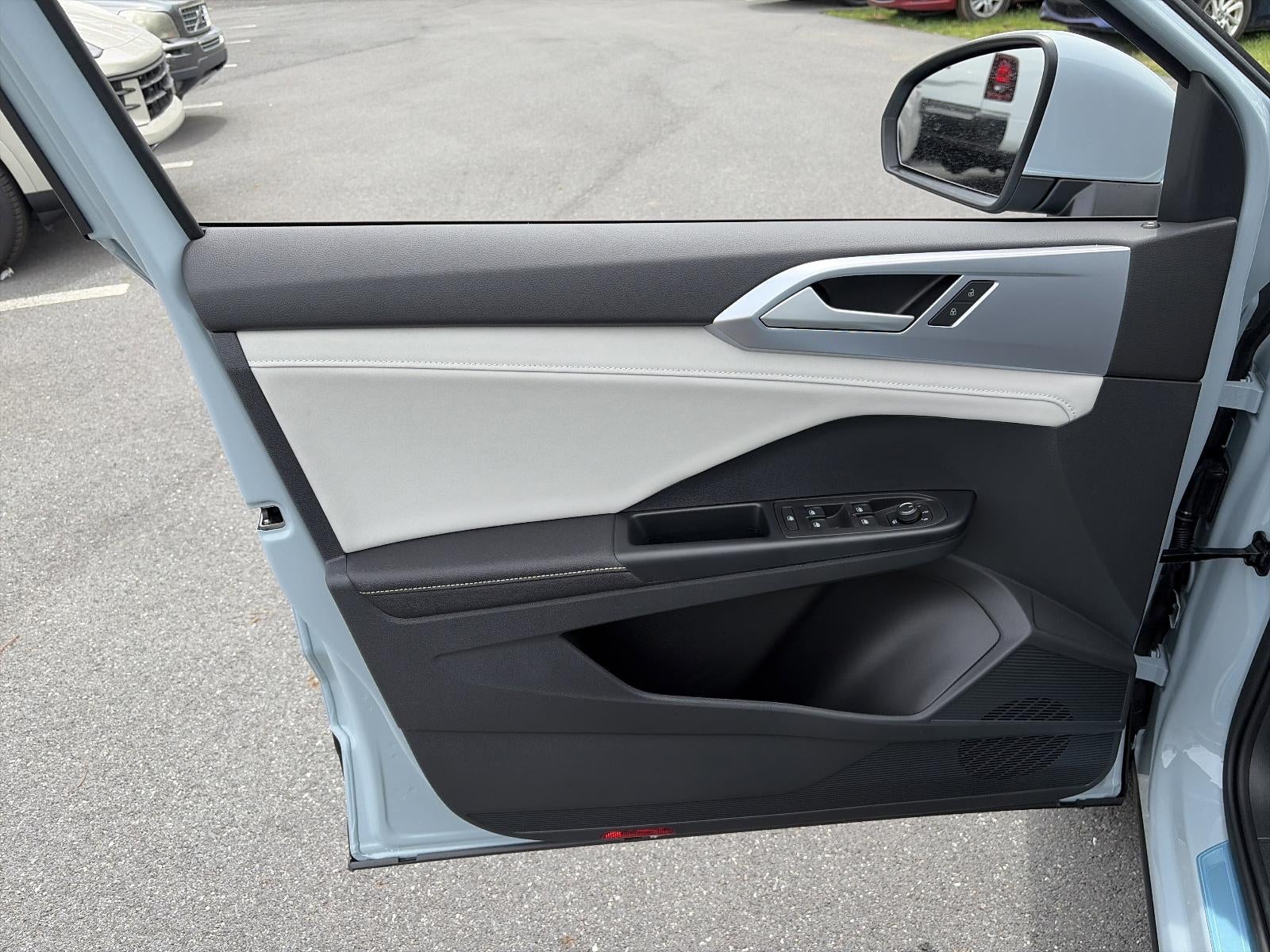 2026 Volkswagen Taos SE 4MOTION