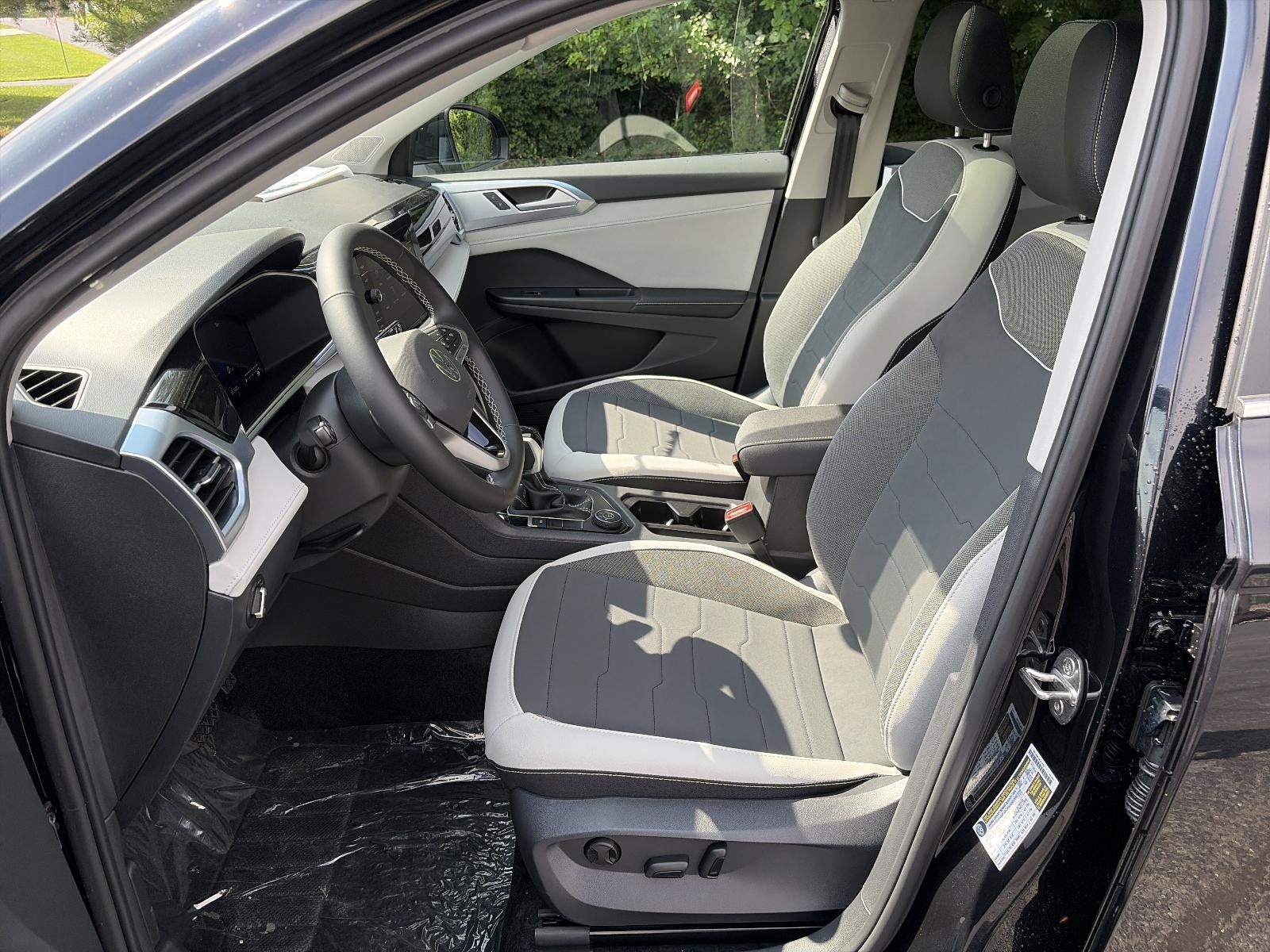 2026 Volkswagen Taos SE 4MOTION