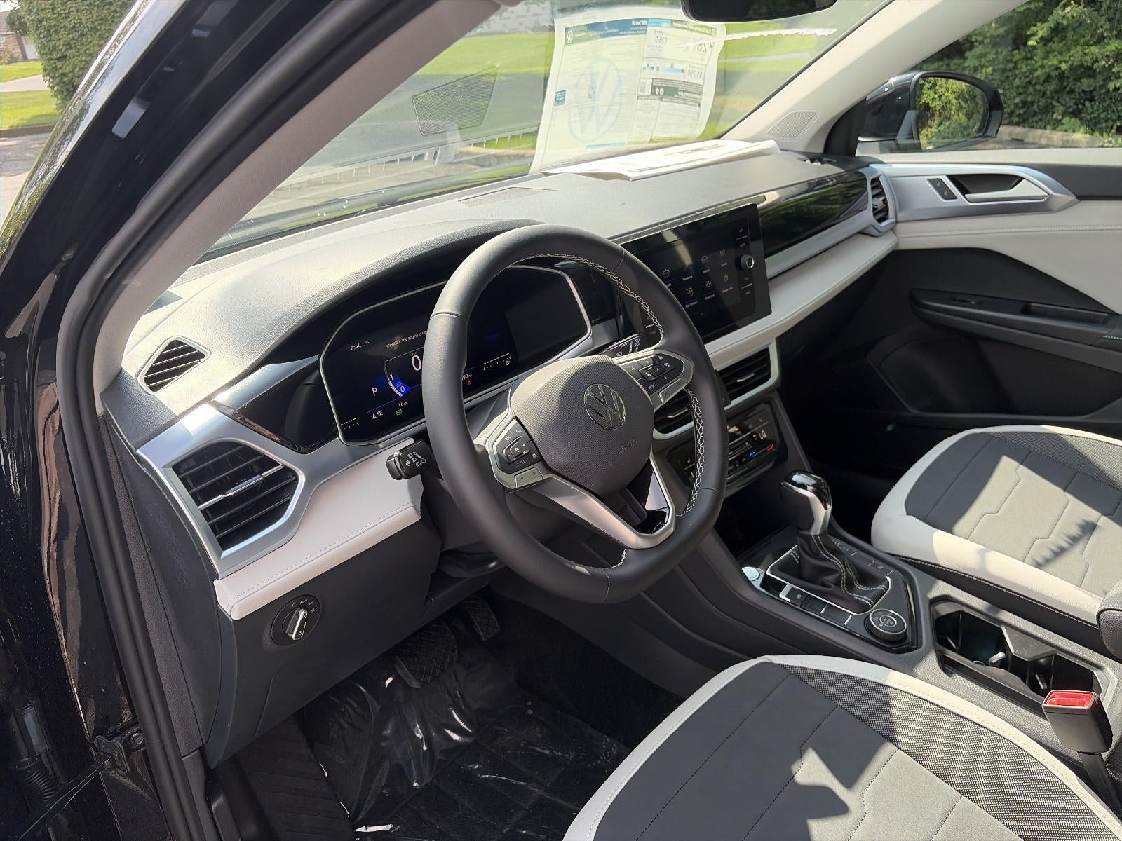 2026 Volkswagen Taos SE 4MOTION