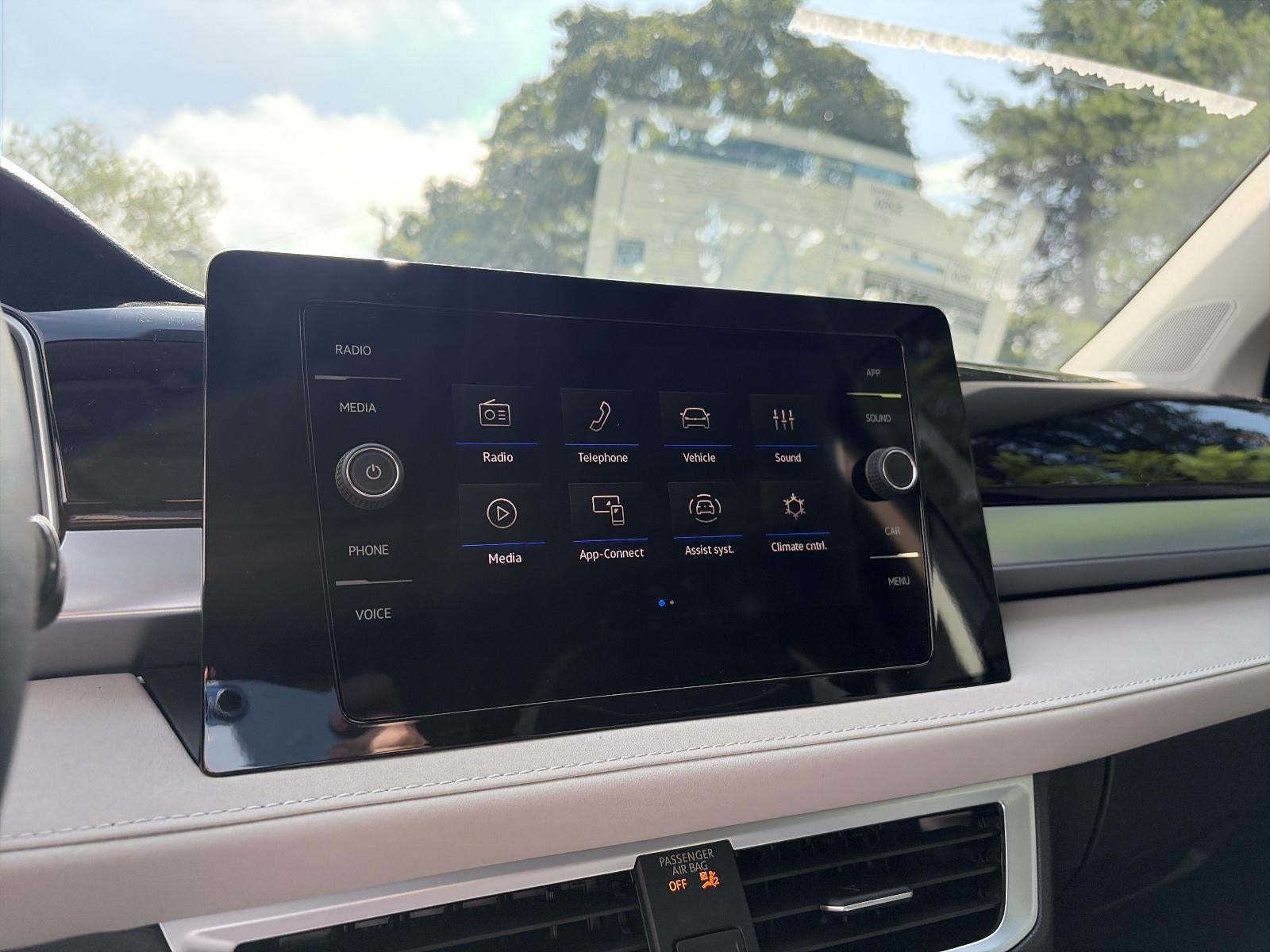 2026 Volkswagen Taos SE 4MOTION