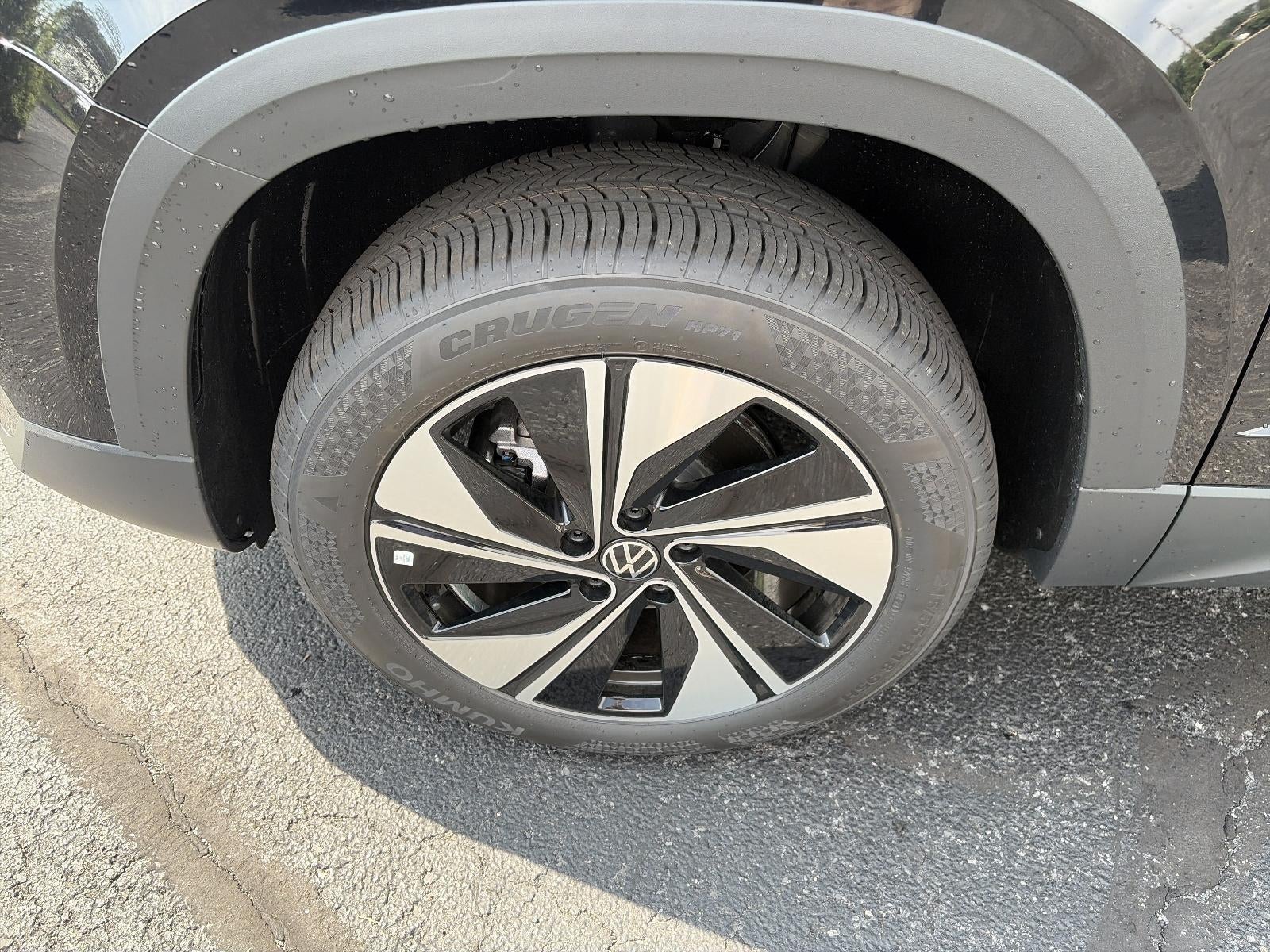 2026 Volkswagen Taos SE 4MOTION