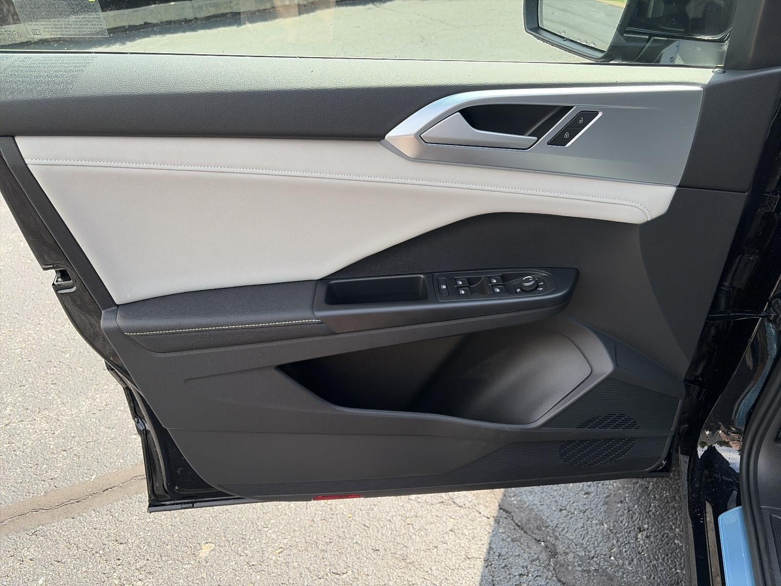 2026 Volkswagen Taos SE 4MOTION