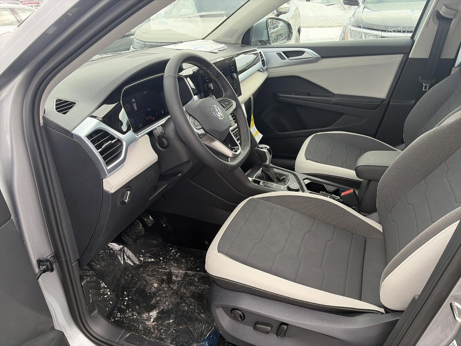 2026 Volkswagen Taos SE 4MOTION