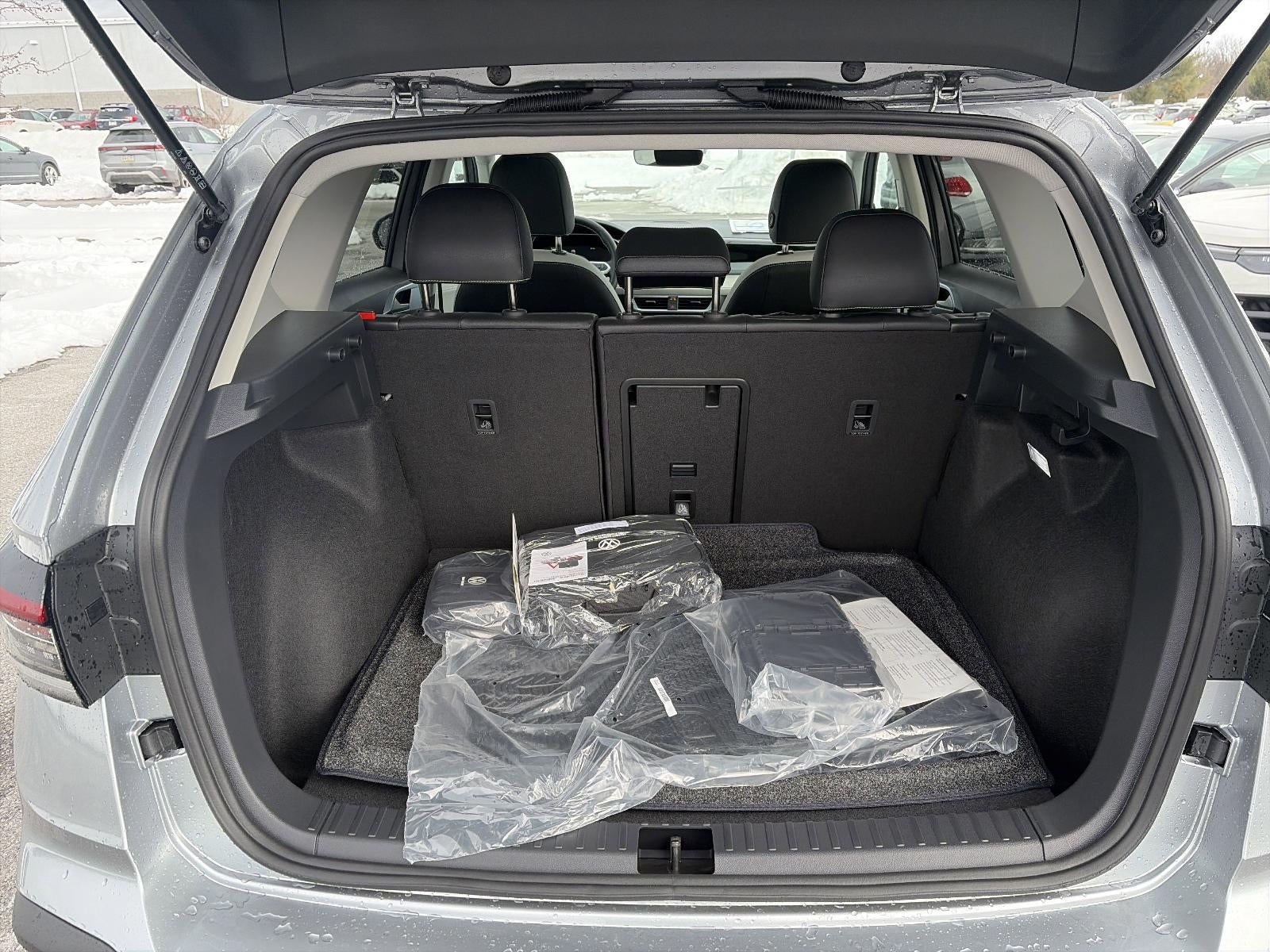 2026 Volkswagen Taos SE 4MOTION