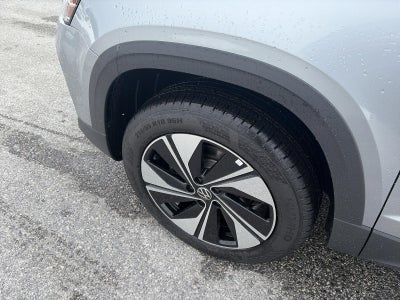 2026 Volkswagen Taos SE 4MOTION