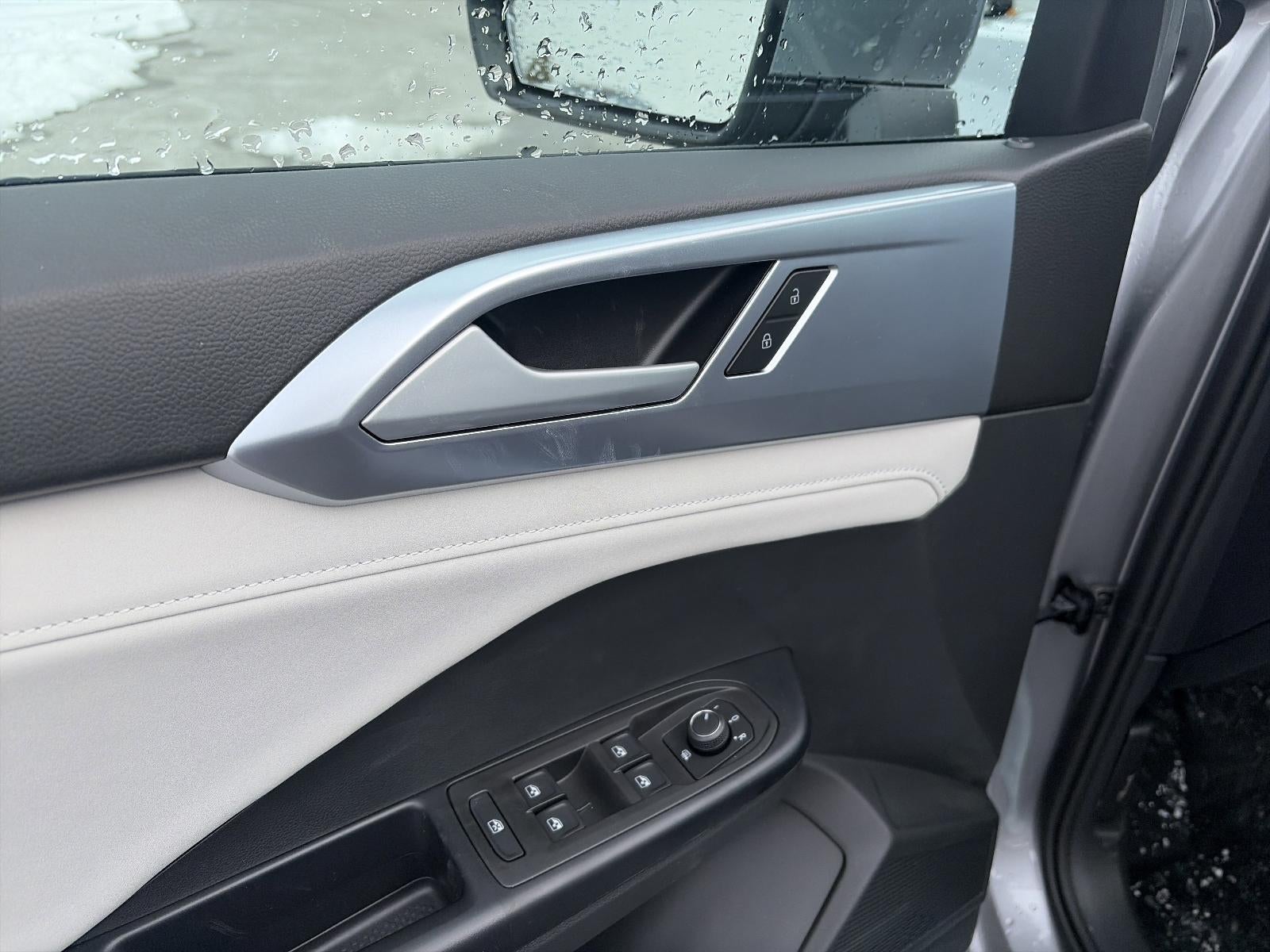 2026 Volkswagen Taos SE 4MOTION