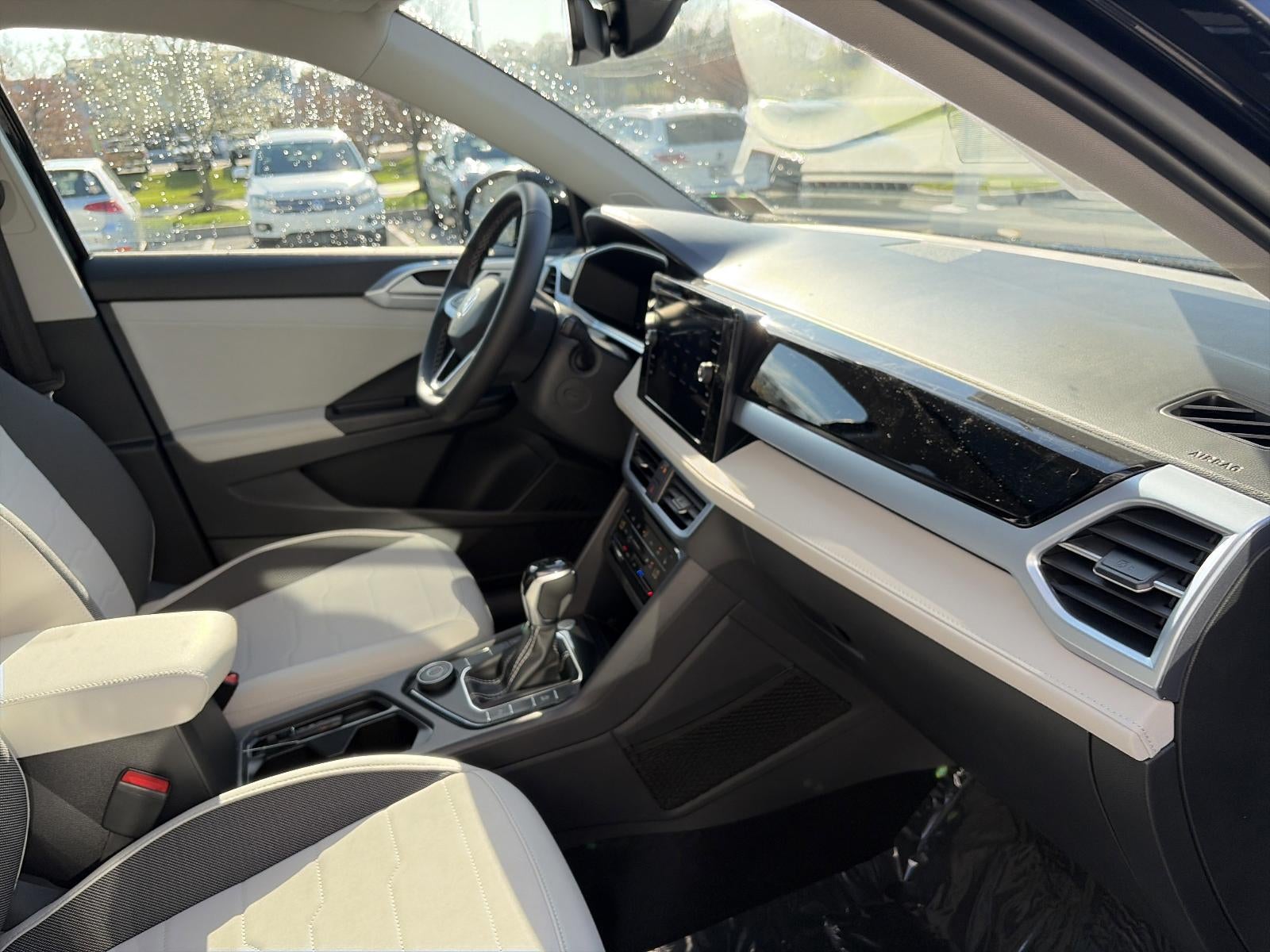 2026 Volkswagen Taos SE 4MOTION