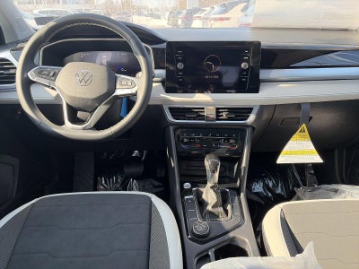 2026 Volkswagen Taos SE 4MOTION