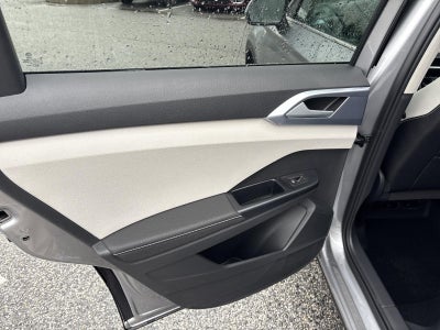 2026 Volkswagen Taos SE 4MOTION