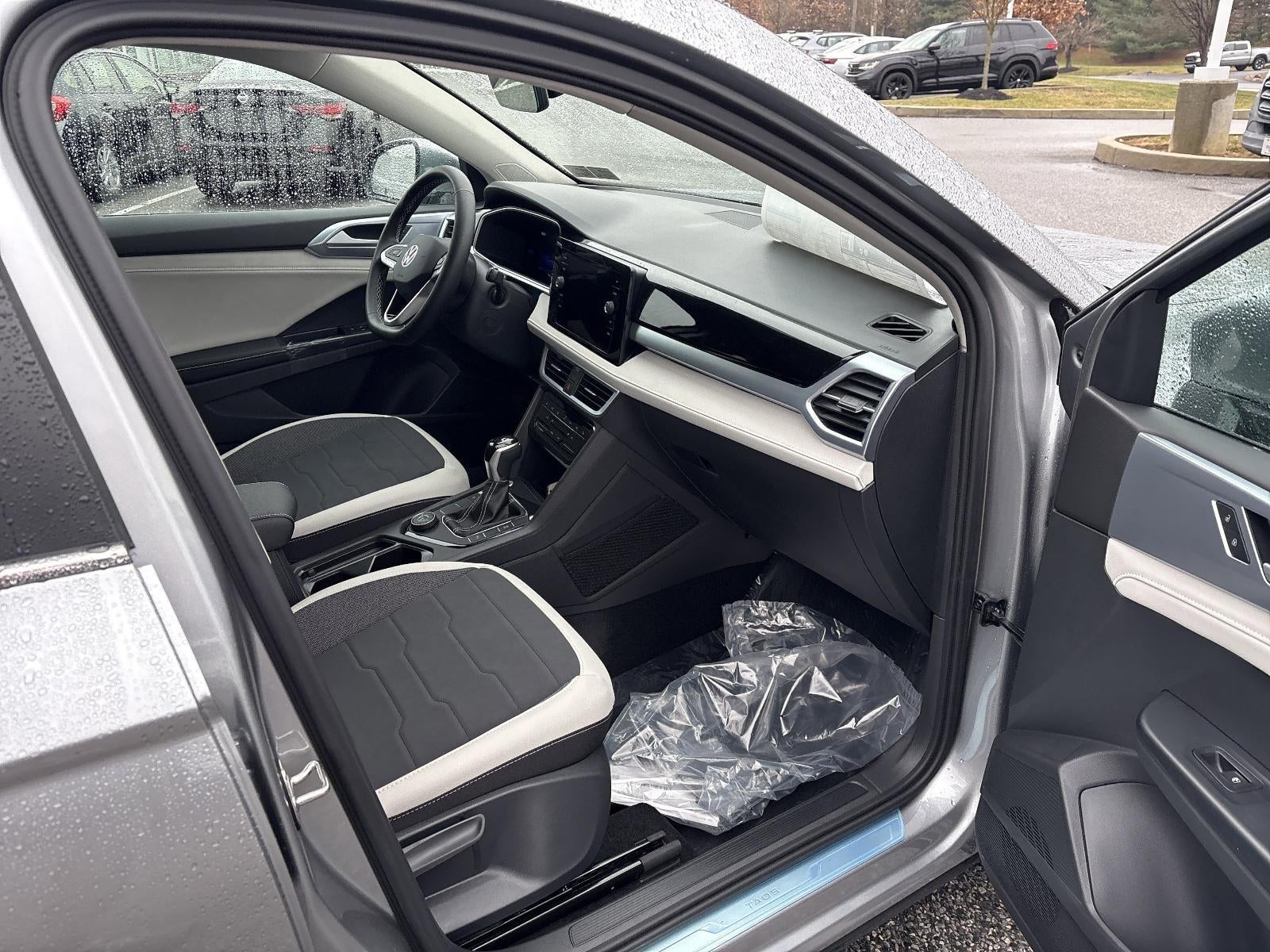 2026 Volkswagen Taos SE 4MOTION