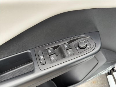 2026 Volkswagen Taos SE 4MOTION