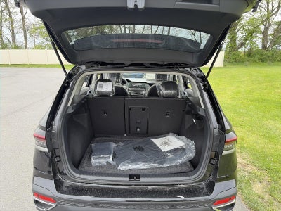 2026 Volkswagen Taos SE 4MOTION