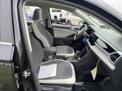 2026 Volkswagen Taos SE 4MOTION