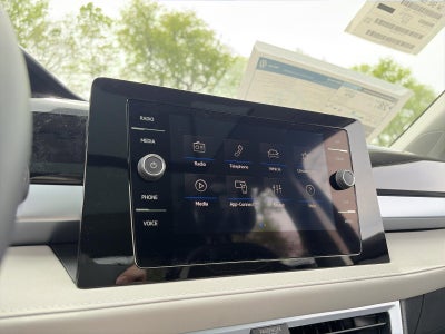 2026 Volkswagen Taos SE 4MOTION