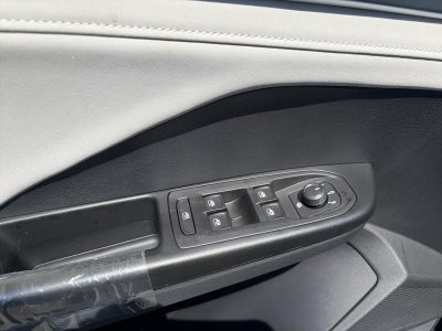 2026 Volkswagen Taos SE 4MOTION